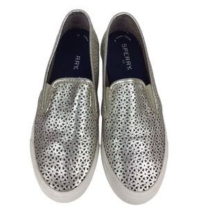 Sperry Women's Seaside Perforated Leather Sneaker Metallic Memory Foam